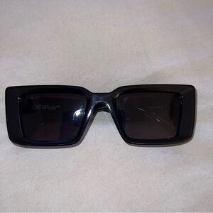 Off-White Dark Rectangular Sunglasses